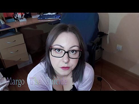 ❤️ Te Kotiro Sexy me nga mohiti ka ngotea te Dildo i runga i te kamera ❤️❌ Karekau Kounga i a matou ﹏
